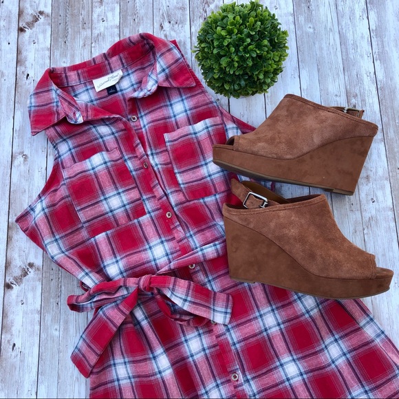 Universal Thread Dresses & Skirts - Universal Thread Plaid Shirt Dress
